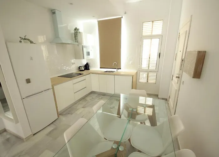 Allo Larga Hideaway Parking Centro 2 Apartment *